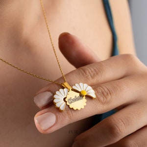 Collier personnalisé de nom de marguerite pour des femmes, , meilleur cadeau d'ami pour elle, R-U image 9