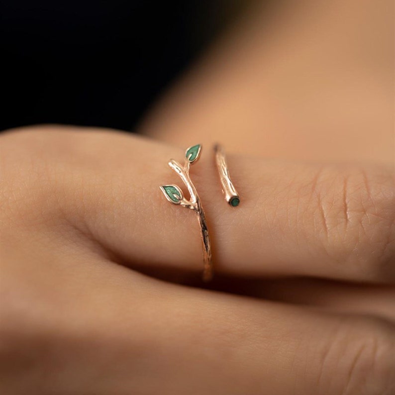 2 leaves ivy ring with green leaf. olive tree branch ring - rose gold colour