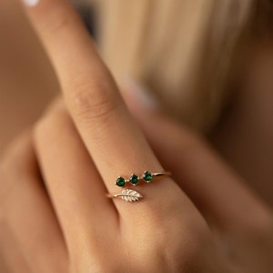 Bagues Minimalistes 3 Pierres, Cadeau de Noël pour Elle, Bague Émeraude, Cadeau Meilleure Amie image 5