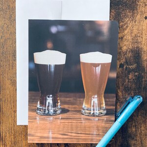 Carte de souhaits bières sans texte avec enveloppe, fête, voeux, anniversaire, vierge