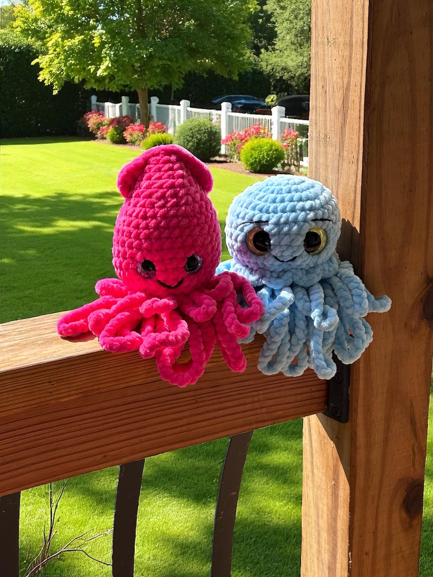 39 Crochet Jellyfish Patterns: Amigurumi, Rattles, Squish, and Keychains 33 Jellyfish Crochet Pattern Squid Crochet