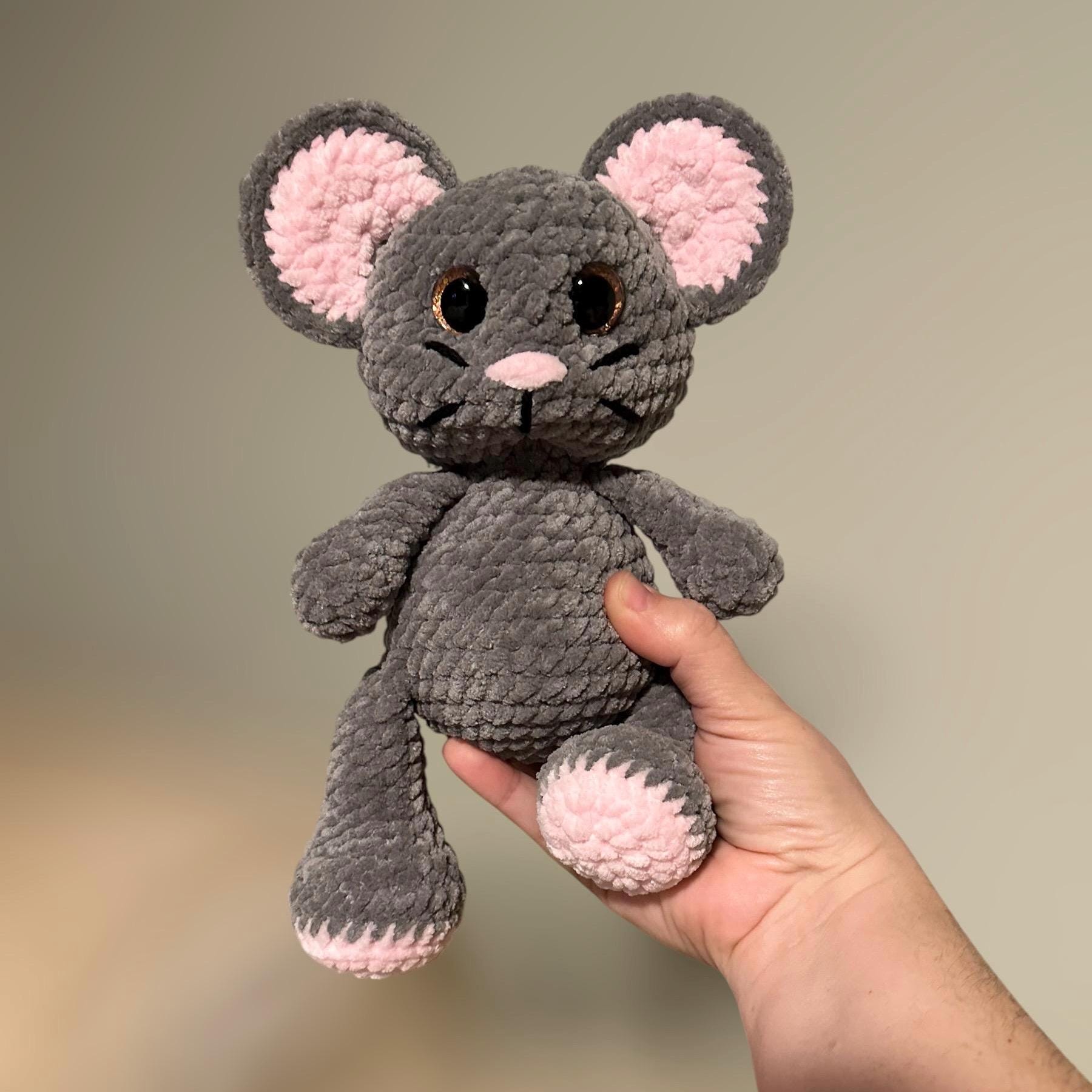39 Mouse Crochet Patterns: Cute, Giftable Designs for Confident Beginners and More 32 Mouse Crochet
