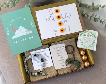 Sobriety Giftbox | One day at a time | Tree Of Life | Alcoholics Anonymous Giftset | Handcrafted Card Bracelet and Keyring