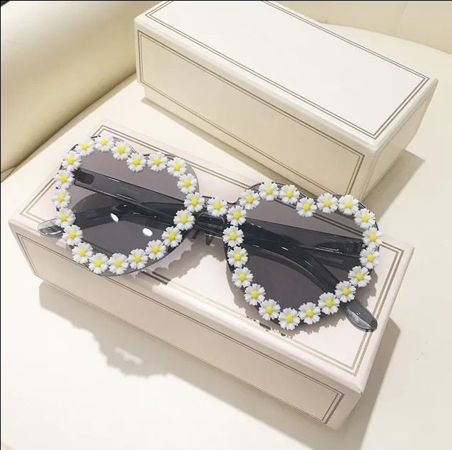 Babyhug Round Sunglasses with Floral Applique Free Size - Purple main image 1