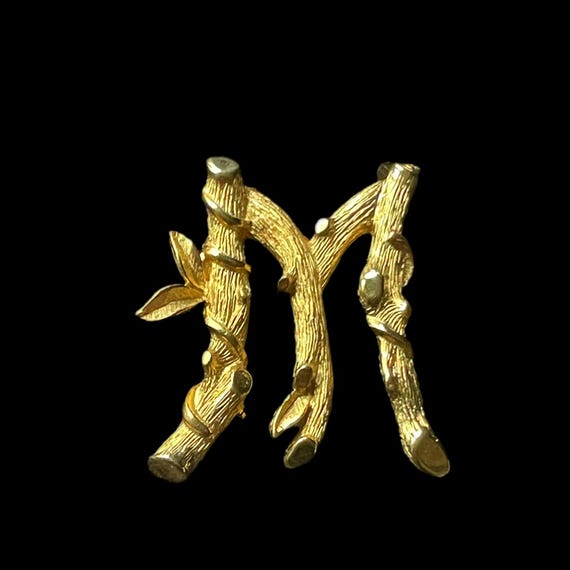1960s Sarah Coventry “M” Brooch – Gold-Tone Alphabet Pin, Vintage Monogram Jewelry