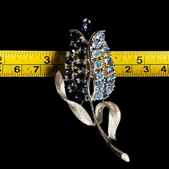 Blue Rhinestone Tulip Flower Brooch by Lisner - image 10