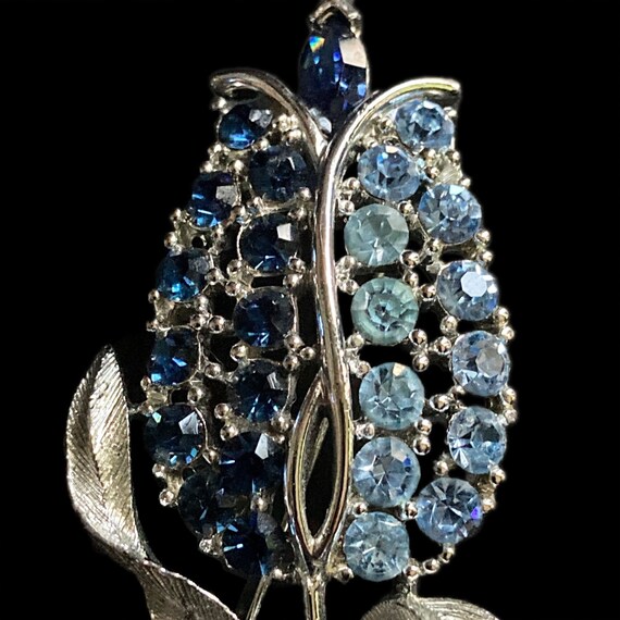 Blue Rhinestone Tulip Flower Brooch by Lisner - image 3