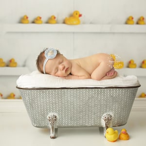 Neugeborenen Badewanne Digital Composite für die Fotografie