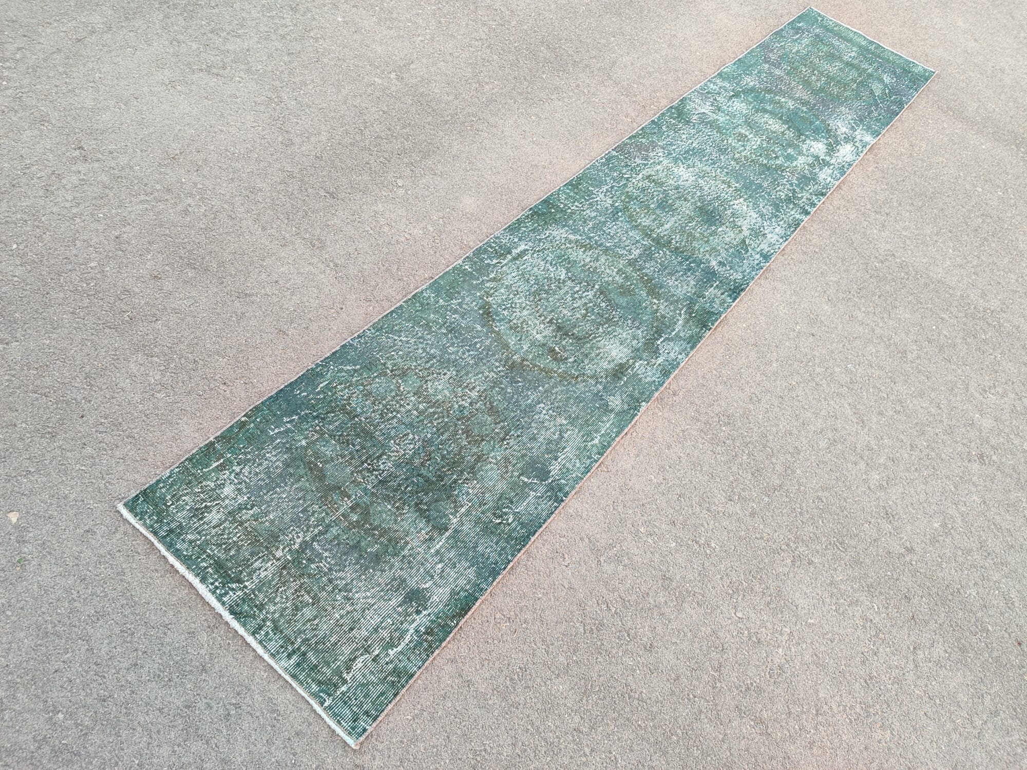 Vintage Runner Area Rug, 2.7 X 10.2 Ft. Free Shipping