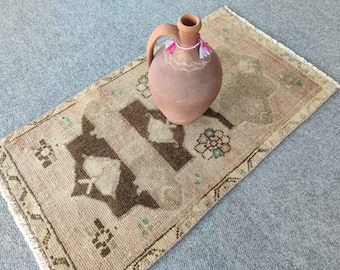 Kleiner Vintage Perserteppich 70x30, Brauner Teppich Wolle, Handgeknüpfter Teppich, Handgeknüpfter Teppich 70x30, Antiker Orientteppich