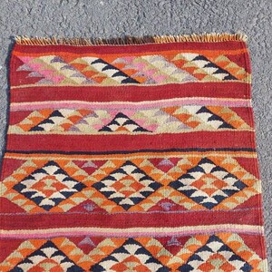 2x8 Runner Herki Kilim Tribal Rug, Red Runner Vintage, Small Runner Rug, Colorful Kilim Runner Stair, Vintage Kilim Runner, Turkish Runner