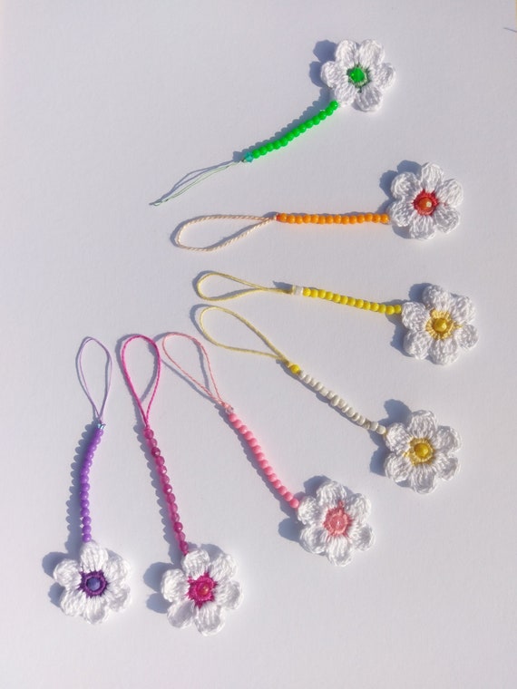 Handmade Phone Charm, Crochet Daisy Flower Strap, Y2K Handmade Phone Charm, Crochet Daisy Flower Strap, Y2K