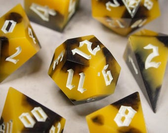 Sovereign Dice Set / Sharp Edge Dice / Dice for Dungeons and Dragons / Standard Shaped Dice / TTRPG Dice / Handmade Dice / Frog Dice