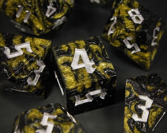 Gilded Imperium Dice Set / Sharp Edge Dice / Dice for Dungeons and Dragons / Standard Shaped Dice / TTRPG Dice / Handmade Dice / Royal Dice