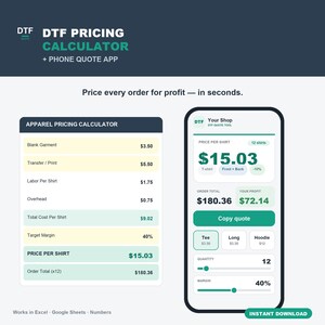 Puede incluir: Una interfaz digital de calculadora de precios DTF y aplicación de cotización telefónica. La pantalla presenta una tabla de cálculo de precios de ropa con desglose de costos y un smartphone con una herramienta de cotización y márgenes.