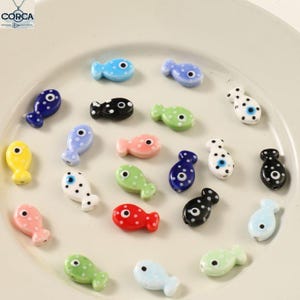 10 peças de contas de pulseira de peixe, pingentes de contas de cerâmica marinha, pingentes de animais, pulseiras, colares, brincos, joias, achados, artesanato