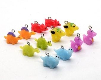 5pcs Mini Dinosaur Charms, Resin Dinosaur Charms Pendant, Dinosaur Gifts, DIY Bracelet Necklace Earring Jewelry Findings Craft