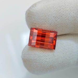 Pixel cut in Cubic zirconia zircon rectangle shape 9×14×7mm13crt  fantasy cut gemstone faceted loose gemstone for jwellery ring pandent size