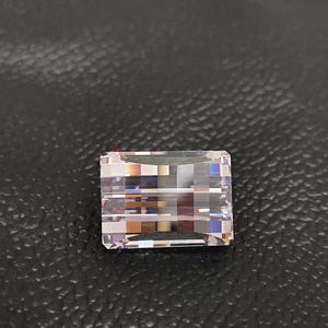 Pixel cut off white cubic zirconia zircon sparkling zircon loose handmade gemstone for jewelry making pandent size piece 13×18×11 mm