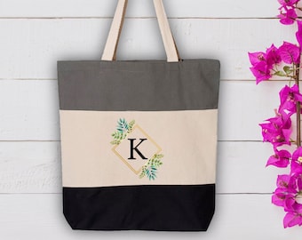 Personalized Tri-Color Tote Bag, Custom Monogram Canvas Bag, Gold Wreath Initial Bag, Minimalist Shoulder Bag, Teacher Appreciation Gift