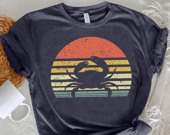 Vintage Crab Shirt, Retro Crab Shirt, Crab Lover Shirt, Rainbow Retro Crab Gift, Crab Hunting Shirt,Animal Lover Tee,Sea Life Tee,Crab Gifts