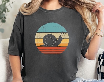 Comfort Colors®, Retro Snail Tshirt, Nature Lover Shirt, Botanical Insects Shirt, Garden Theme Shirt, Snail Lover Gift, Cute Animal Gift