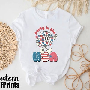 a t - shirt with an image of a hot air balloon