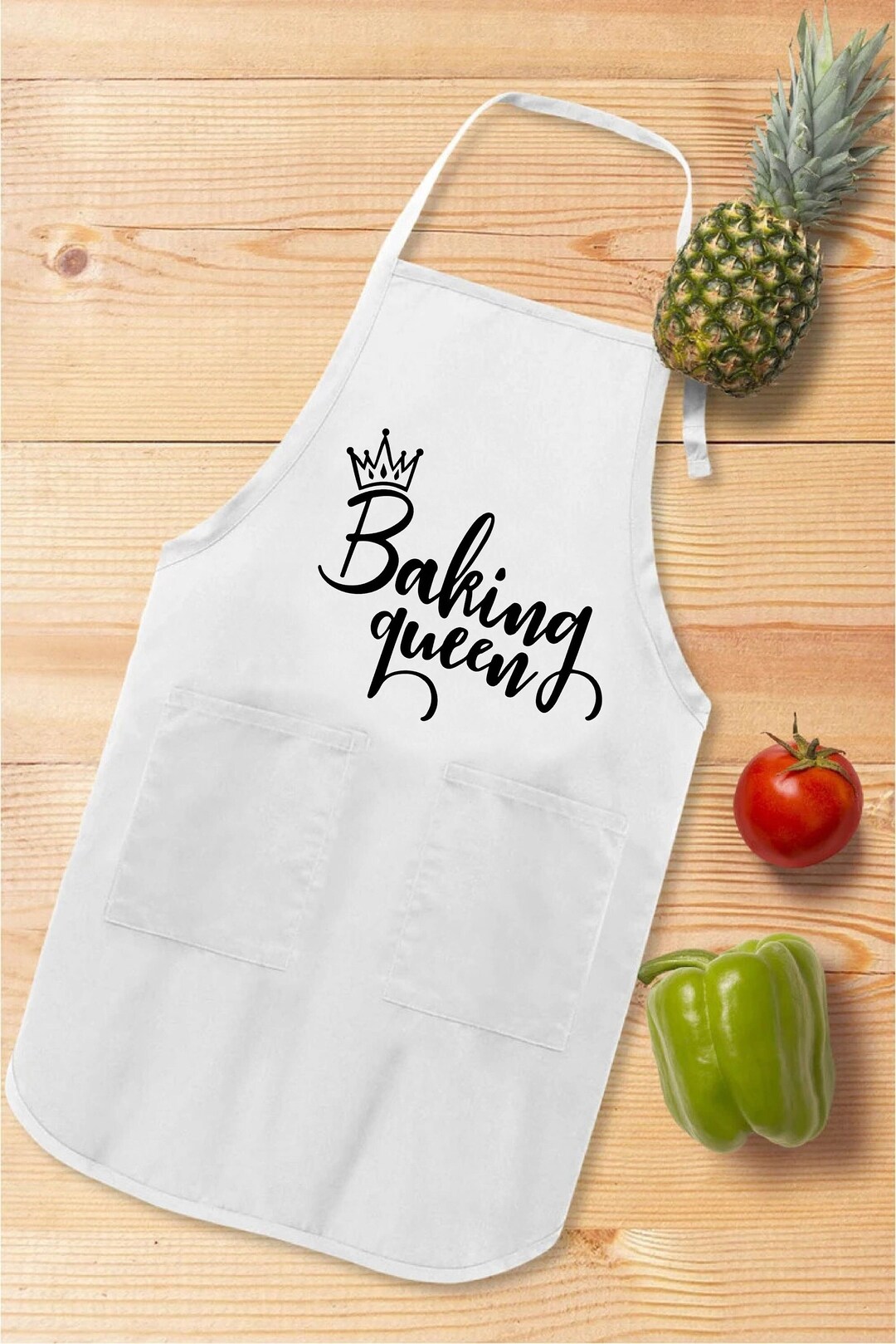Baking Queen Apron, Queen of the Kitchen Apron, Custom Kitchen Gift for ...