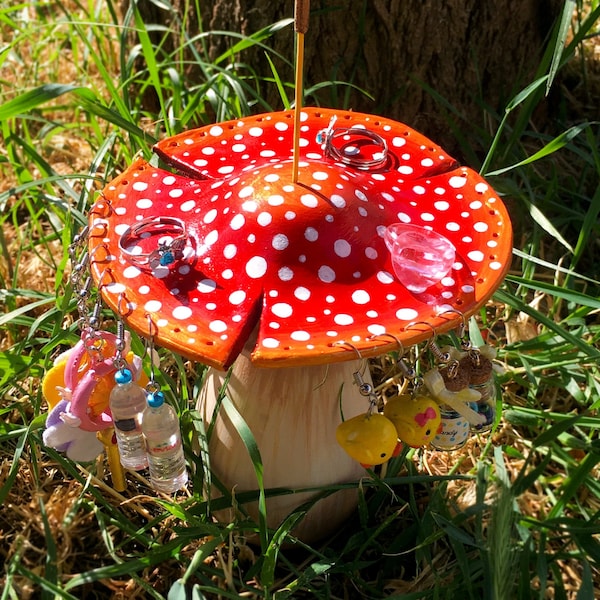 Mushroom Earring Holder, Mushroom Jewelry Display, Red Mushroom Accesory Stand, Handmade Mushroom Tray, Cottagecore Unique decoration