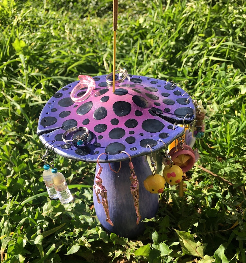Whimsical Purple Mushroom Accessory Stand, Handmade Mushroom Trinket, Purple Mushroom Jewelry Display, cottagecore decoration, Unique gift