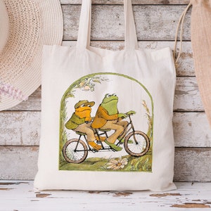 Frog and Toad Tote Bag, Cottage core Tote Bag, Aesthetic Tote Bag, Vintage Classic Book Tote Bag, Gift for Friend, Frog Tote Bag, Book Lover