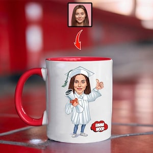Frauen Abschluss Geschenk für Sie Personalisierte 2024 Bachelor Graduate Becher Tochter Enkelin Abschlussfeier Geschenk College Grad