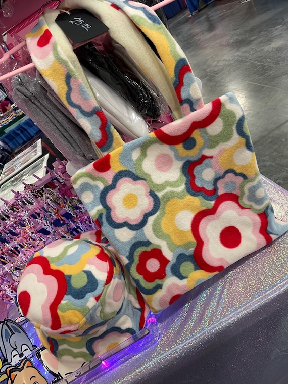 Flower Power Bucket Hat and Tote - Etsy display picture 3