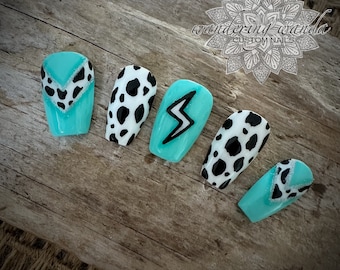 Retro Cowgirl - 10pc | Festival Western Turquoise | Lightning Bolt Cowprint Press on Nails