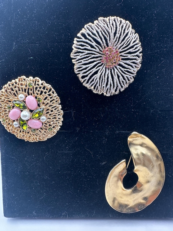 Fine Costume Jewelry Brooches