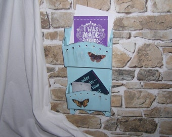 Butterflies: Spring-fresh little letter and note collector upcycled!