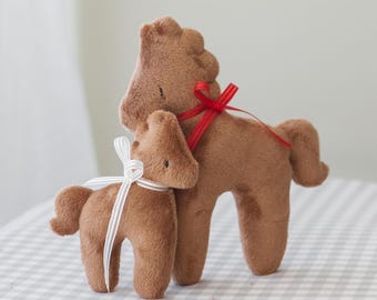 Horse Toy / PDF Pattern and Sewing Tutorial