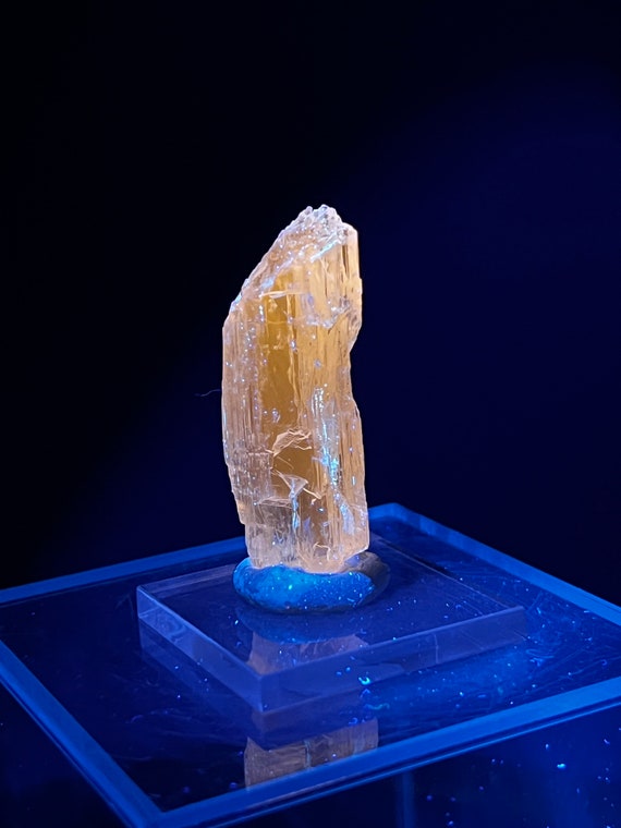 Pierre Kunzite Naturelle D'Afghanistan 7,55 Carats - Taille émeraude, Certifiée AGI, Neuf