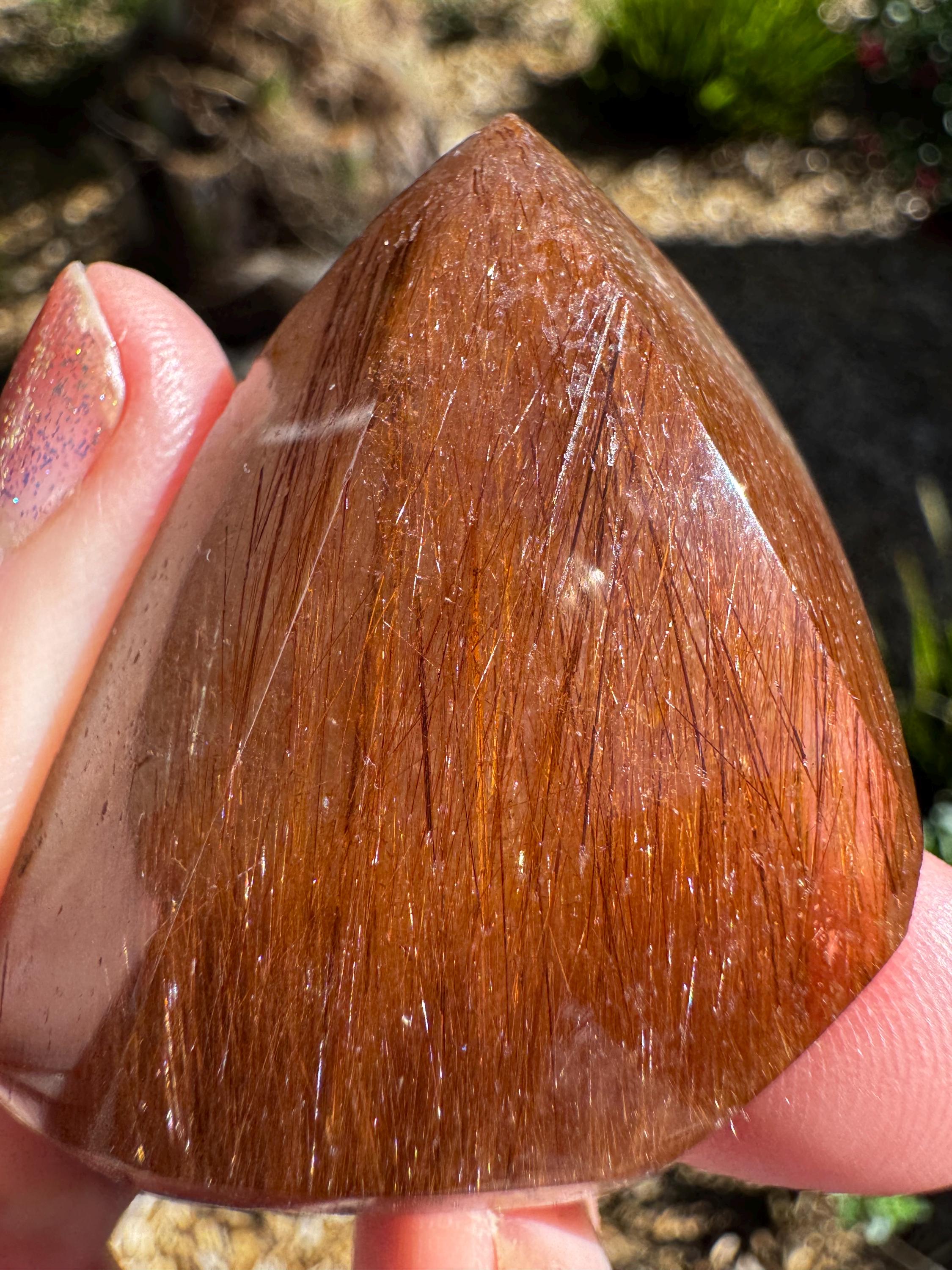 ブラジル、ミナスジェライス州ディアマンティーナ産ルチルクォーツ