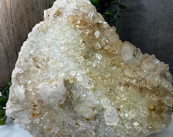 インド　ヒマチャルプラデーシュ産　 ヒマラヤ水晶クラスター　レアな形状 インド、ヒマーチャル・プラデーシュ州産の輝くヒマラヤ水晶センター