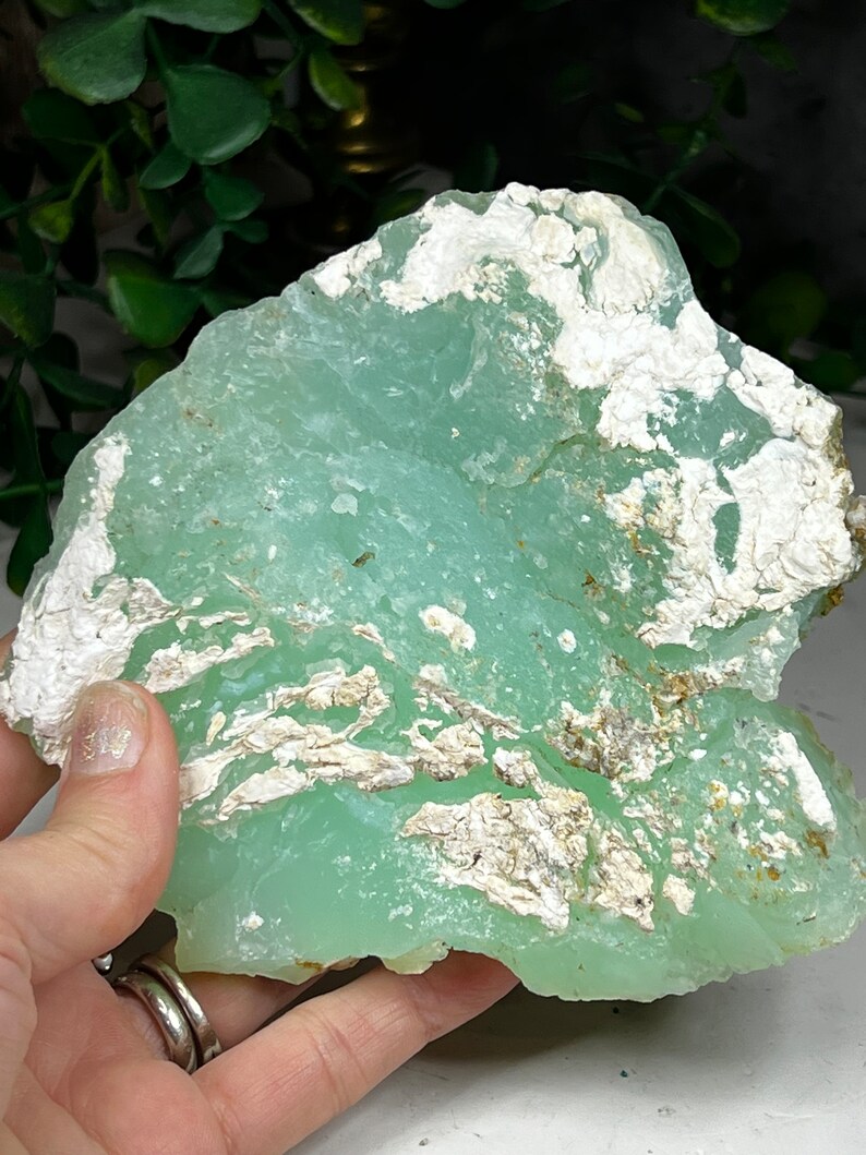 Beautiful Blue-green Chrysoprase From Kendari, Sulawesi, Indonesia: LGC ...