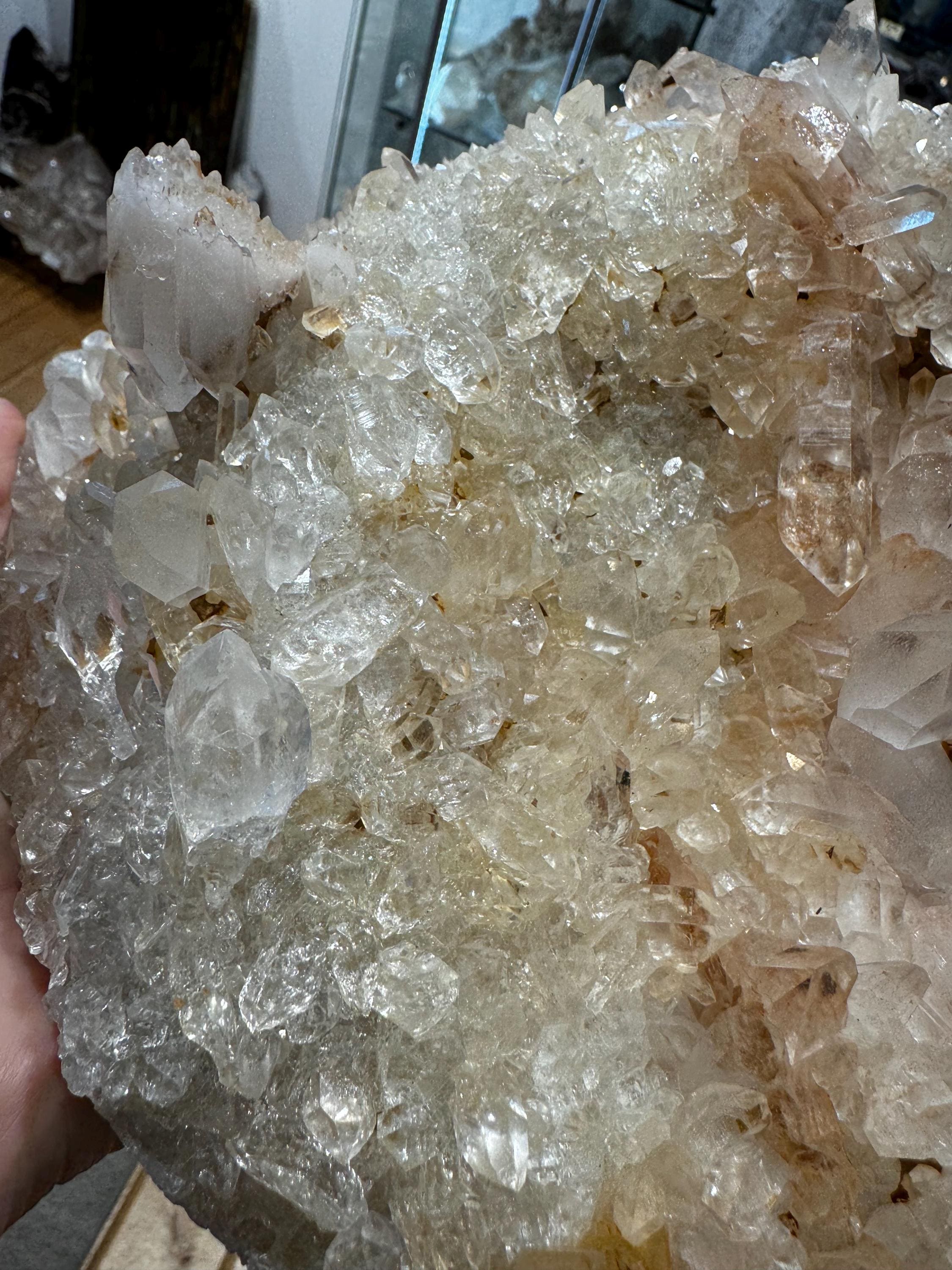 インド　ヒマチャルプラデーシュ産　 ヒマラヤ水晶クラスター　レアな形状 インド ヒマチャルプラデーシュ産 ヒマラヤ水晶クラスター レアな形状