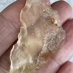 Libyan Desert Glass Tektite  from Eastern Libya: MIN Miniature Size 1.5in/6.71g