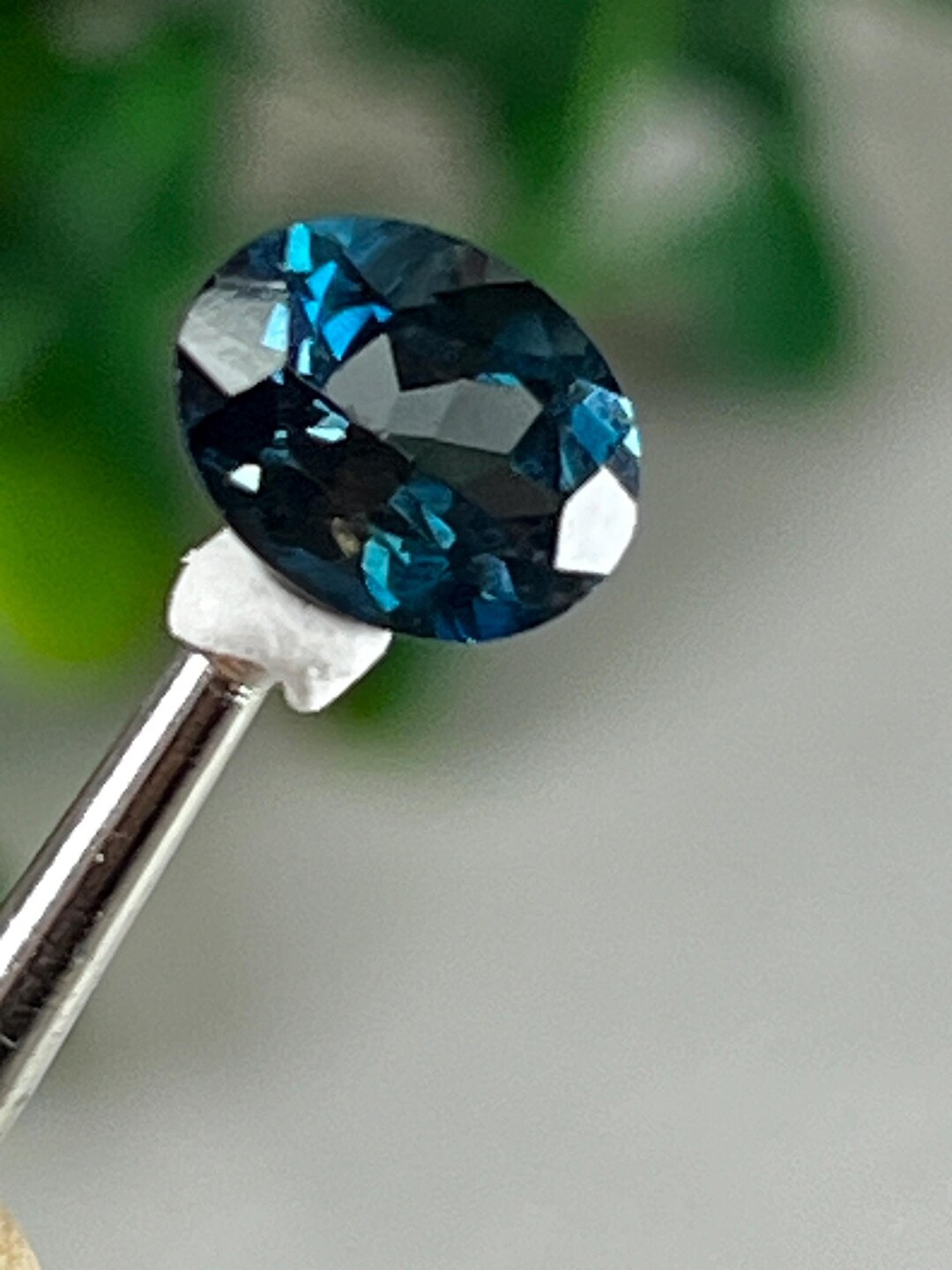ロンドンブルートパーズファセット宝石：1 cm/2.52ct - Etsy 日本