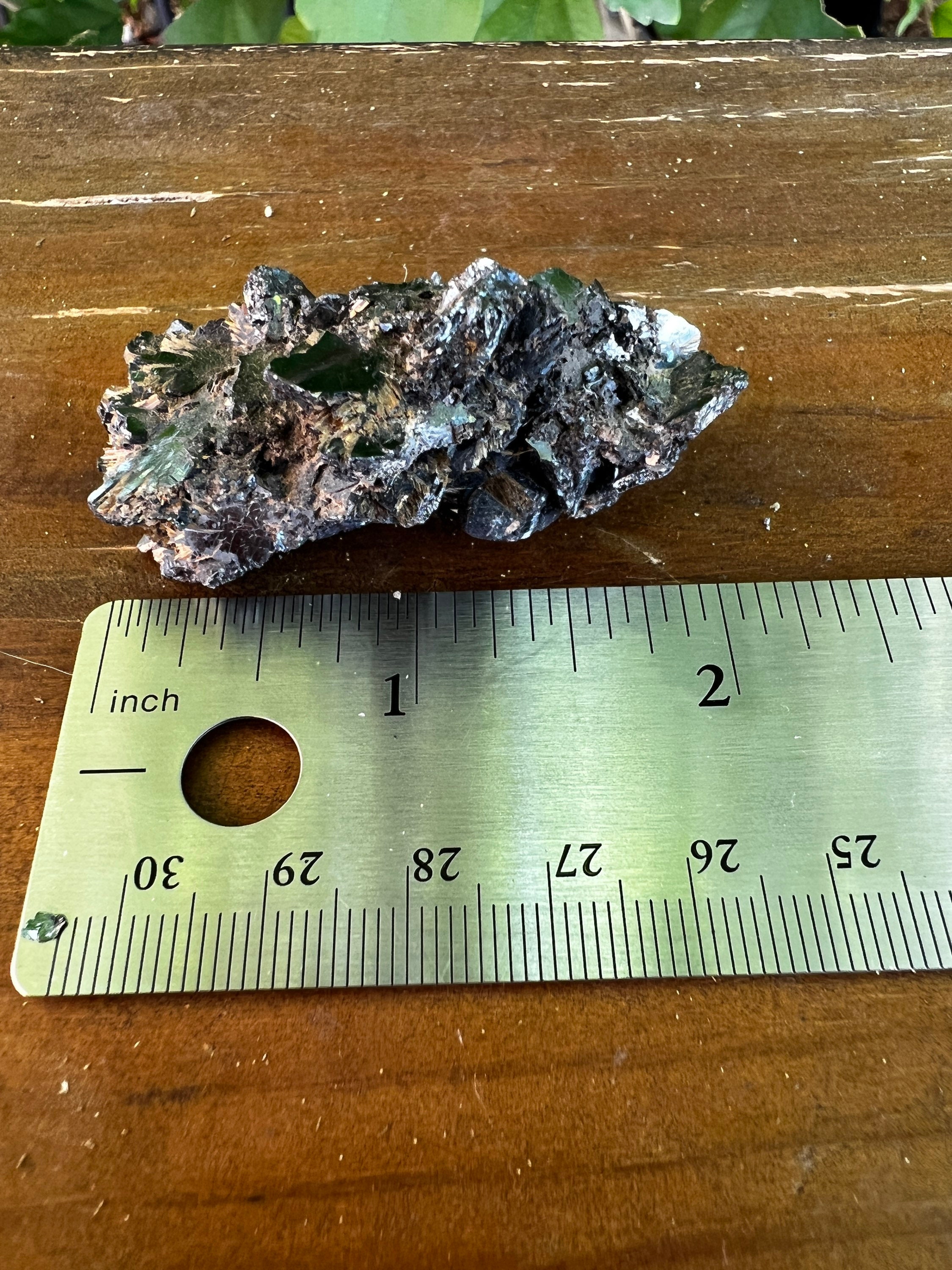 ブラジル産ヘマタイト上のゴールデンルチル、最小ミニチュアサイズ 2