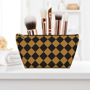 SOIDRAM Makeup Bag Checkered Cosmetic Bag Brown Makeup Pouch 1Pcs Large  Capacity Makeup Bags and 1Pcs Makeup Brushes Storage Bag Travel Toiletry  Bag