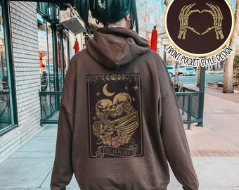The Lovers Tarot hoodie, emo hoodies, tarotkaart hoodie, skelton tarot, Witchy Gifts, Dark Academia Emo, Mystic hoodie, Witchy Clothing
