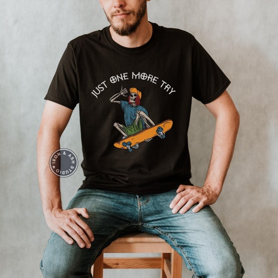 Funny Skateboarder Skeleton Shirt, Skater Shirts Men, Skateboarding T-shirt,  Skeleton Skateboarding, Gifts for Him Boyfriend Christmas 