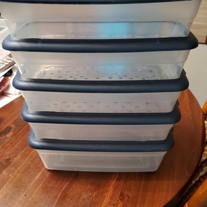 Roach Sorter Totes (size in description)