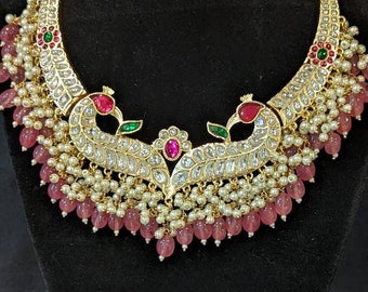 Paachi Kundan choker i pastellrosa färg med vacker studiodesign - Handgjorda indiska smycken